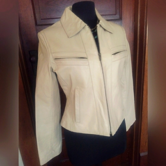 Leather Jacket PHASE TWO - Picture 1 of 6